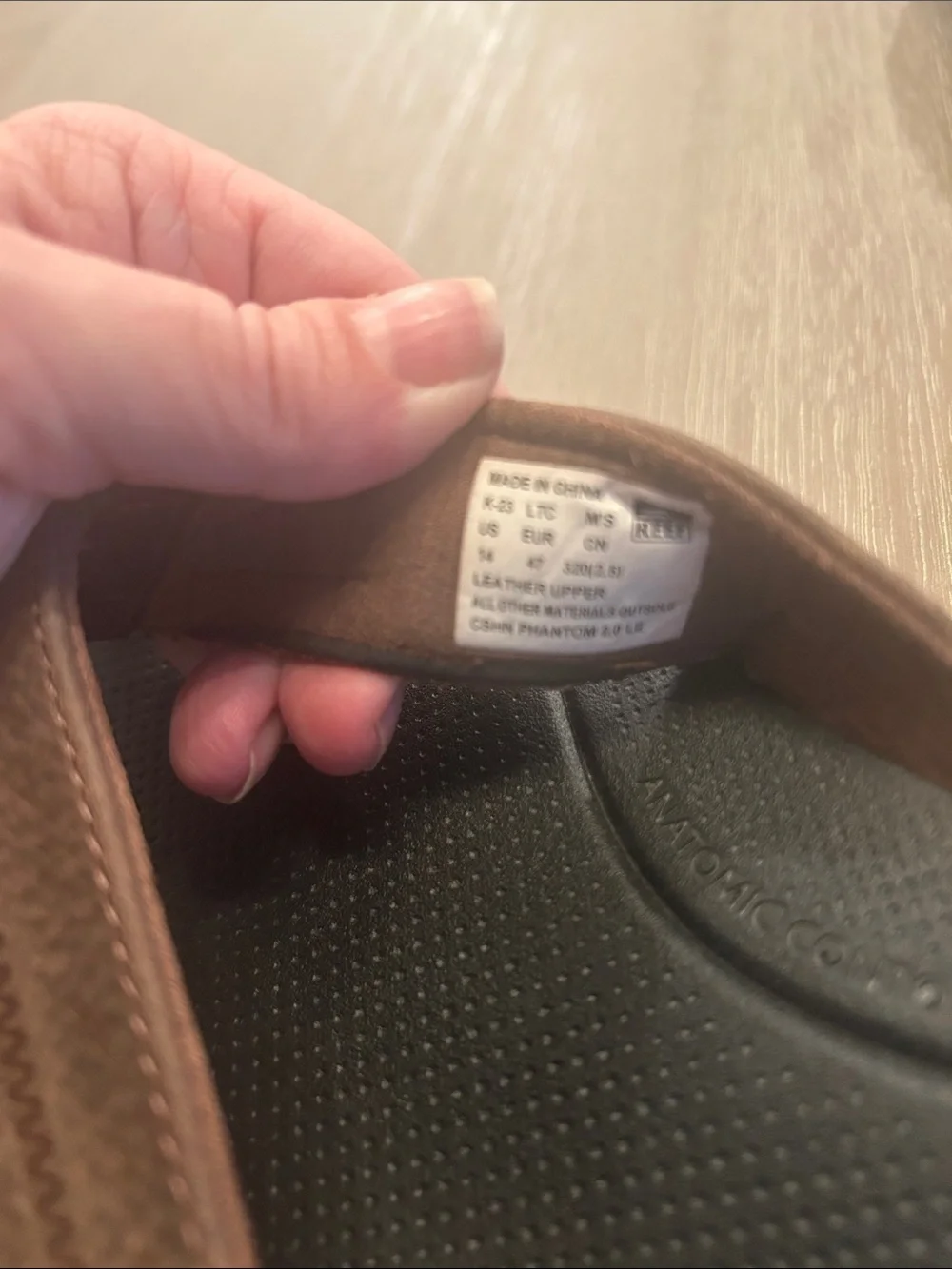 Reef Men’s Brown and Black Leather Thong Sandals